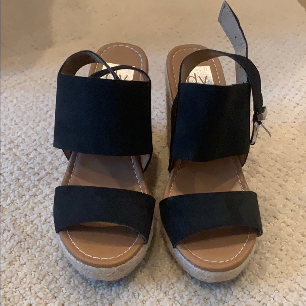 Black Dolce Vita Wedges!